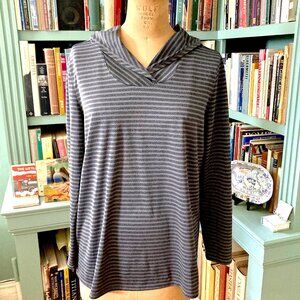 Eddie Bauer Lightweight Hooded Pullover